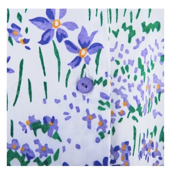 LEGGIADRO Button Front Inverted Notch Collar Blouse in Wild Iris Meadow - Picture 4 of 9